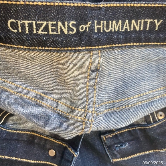 Citizens of Humanity Dark Wash Bootcut Jeans 29 | Style 1307-299 - Picture 3 of 11
